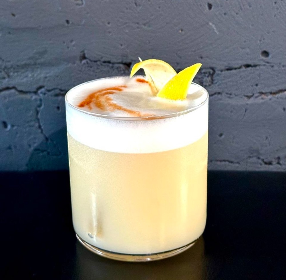 Коктейль Whiskey Sour