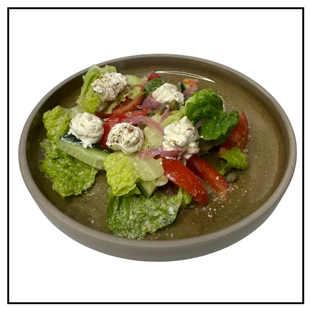 Салат грецький з крем-фрешем 