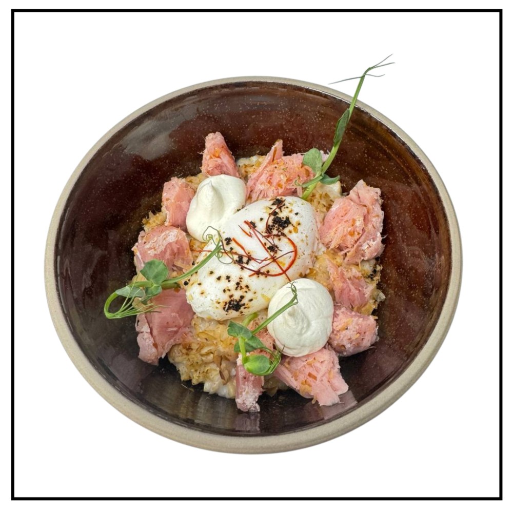 Вівсянка з тунцем та яйцем пашот 300 г