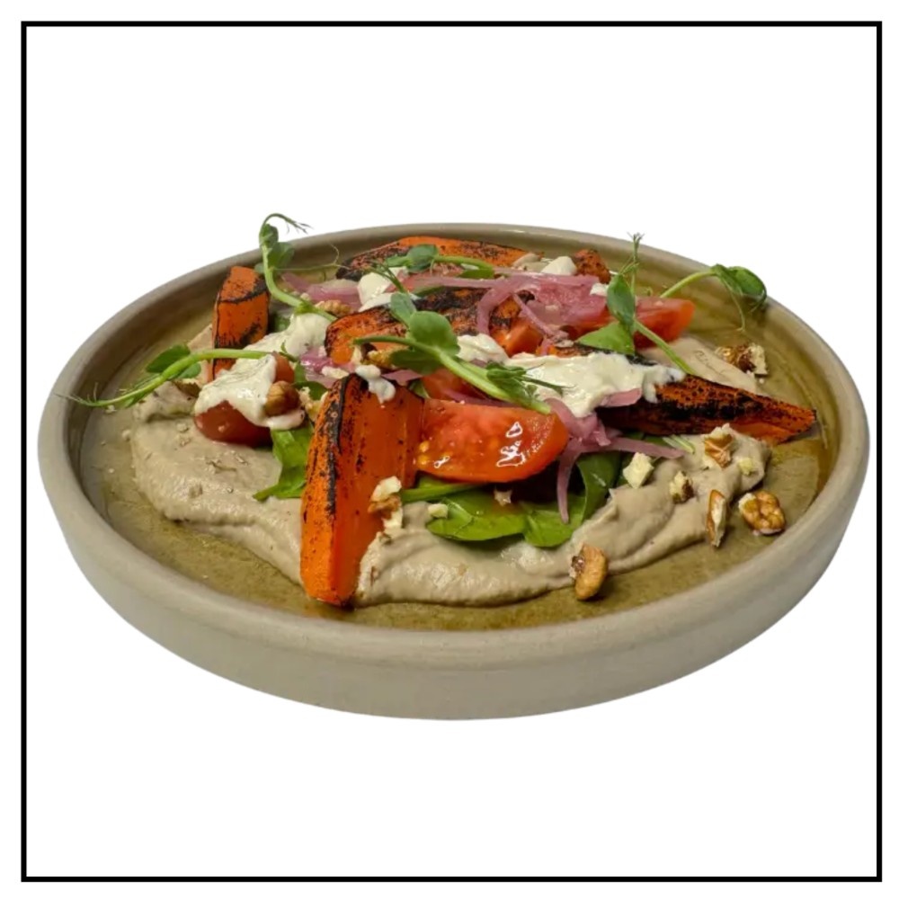 Баба хумус з печеною морквою та маринованими томатами  