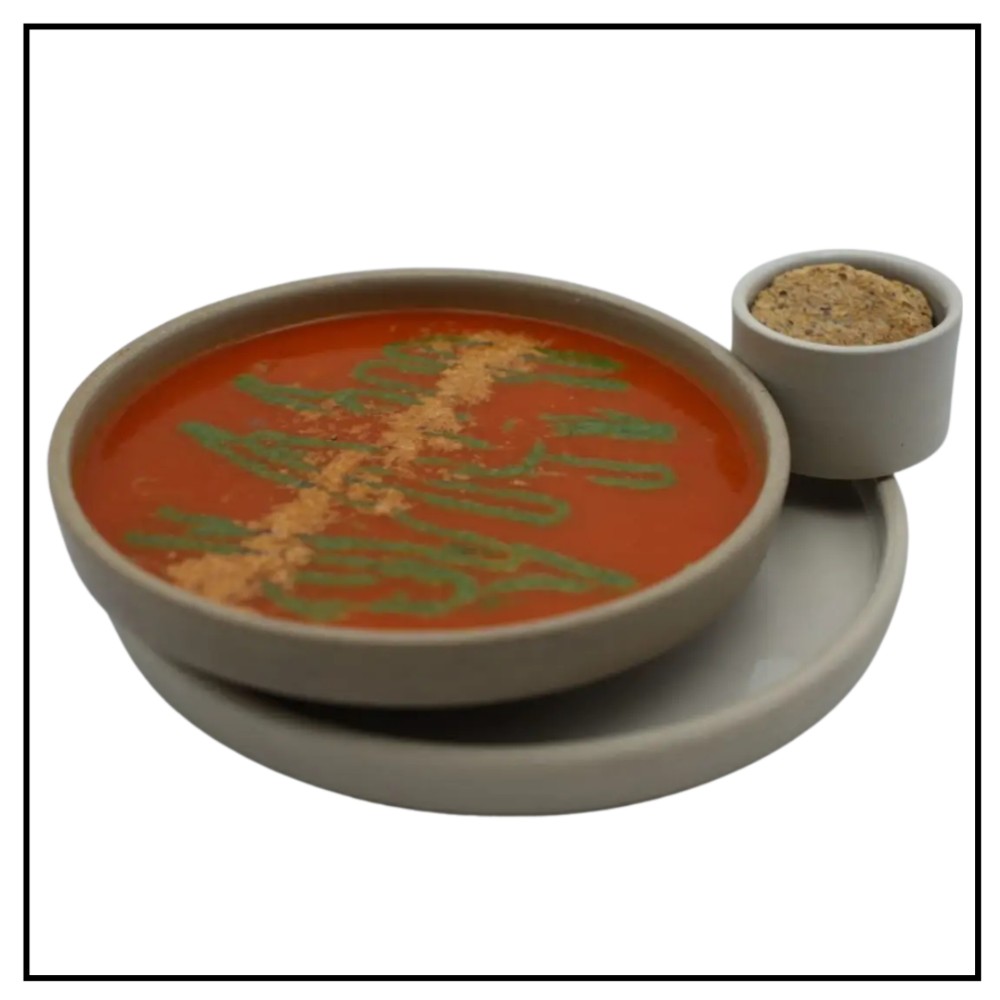 Томатний суп з печеним перцем 