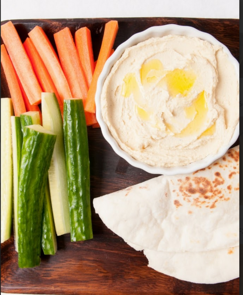 food_Homemade Hummus 