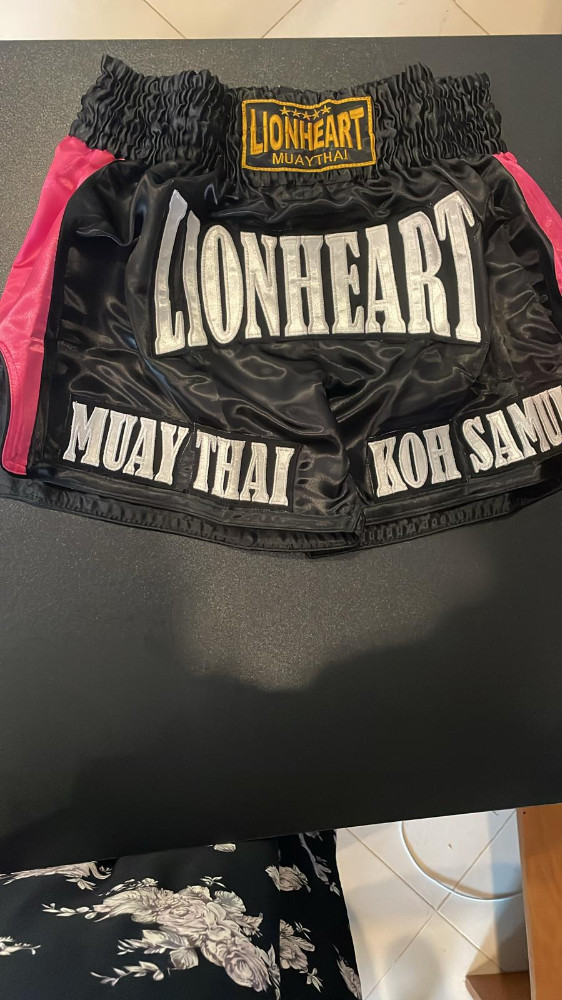 Muay Thai Shorts Black & Pink S MTS017