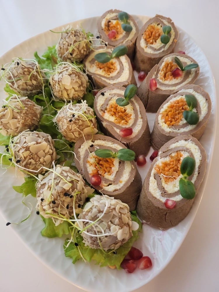 Печінковий торт з печінковими кульками
