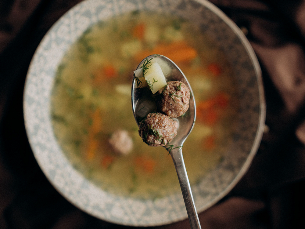 Суп з м ясними кульками