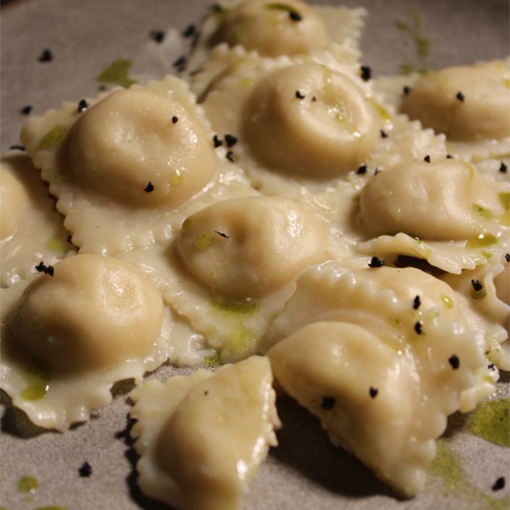 Равіолі з рікотою.