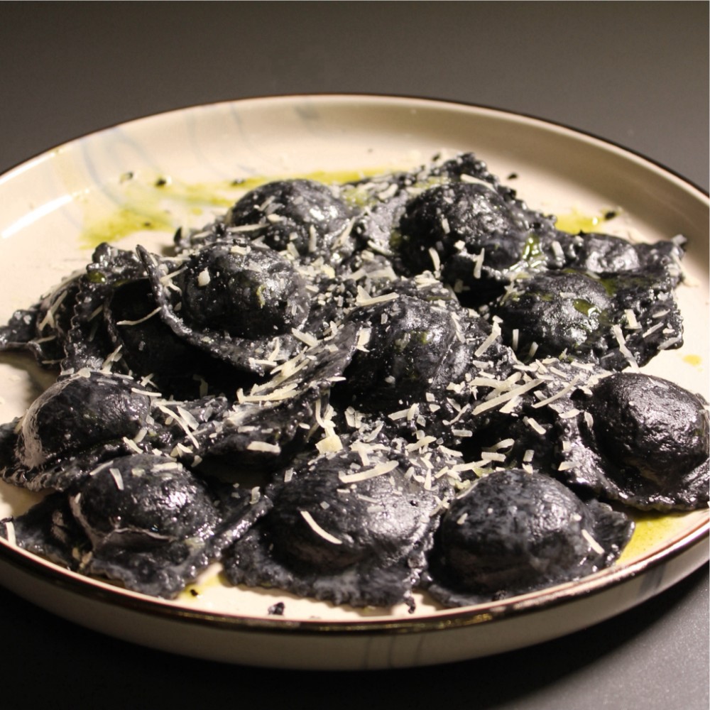 Равіолі з лососем та шпинатом