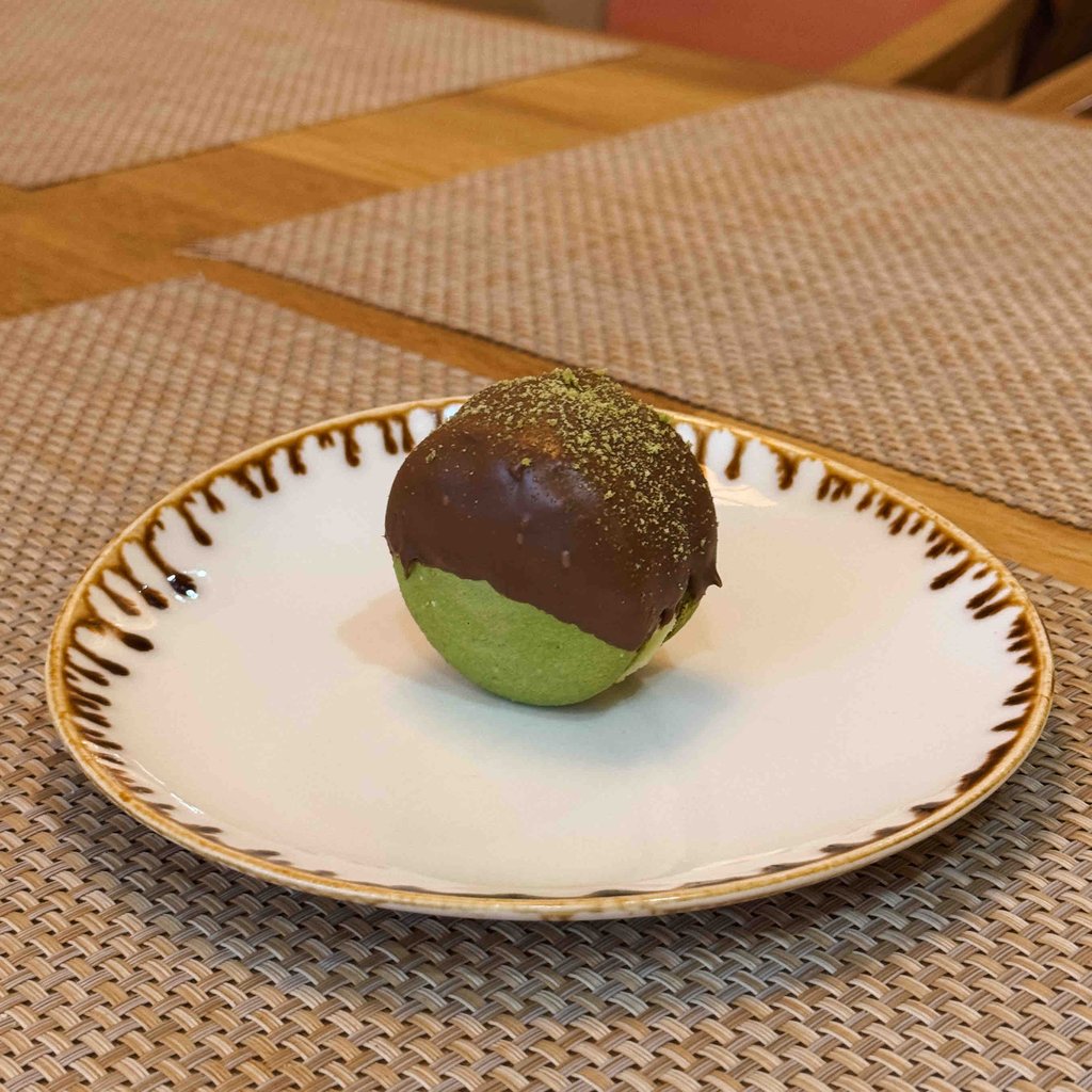 Макаронс Дубайський