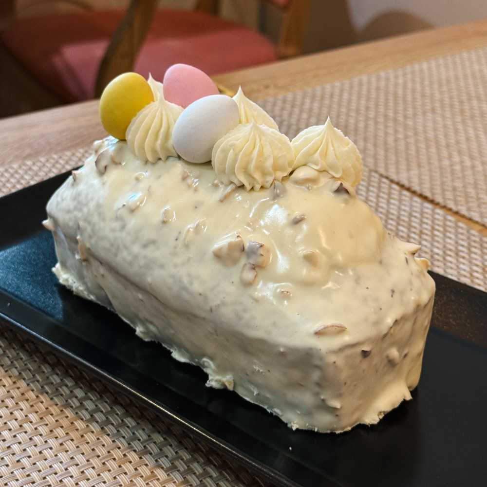 Ванільний кекс з шоколадом та горіхами