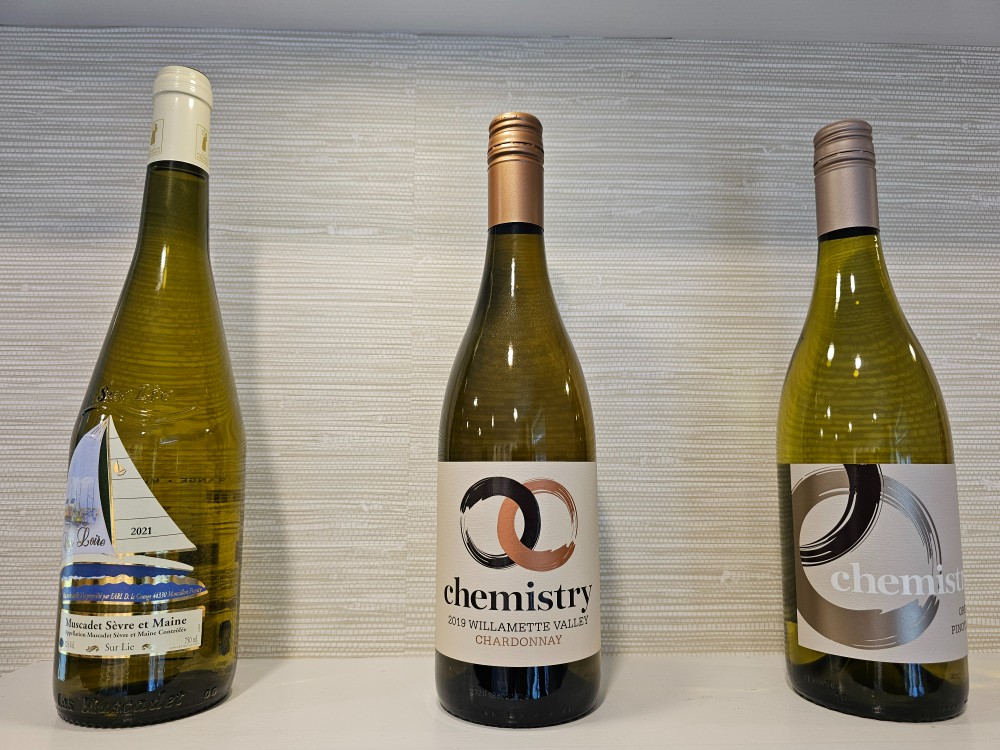 White & Rose Wines