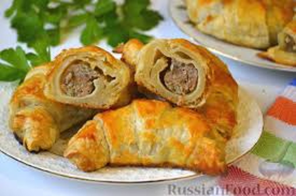 Круасан з курячим м"ясом