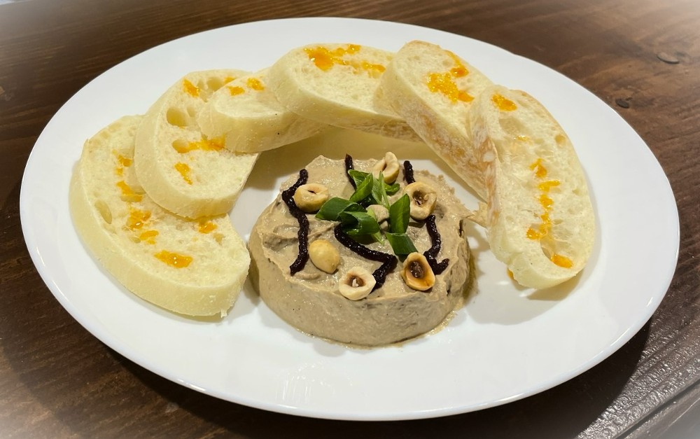 Паштет курячий з цибулевим конфітюром та тостами 100/100 г
