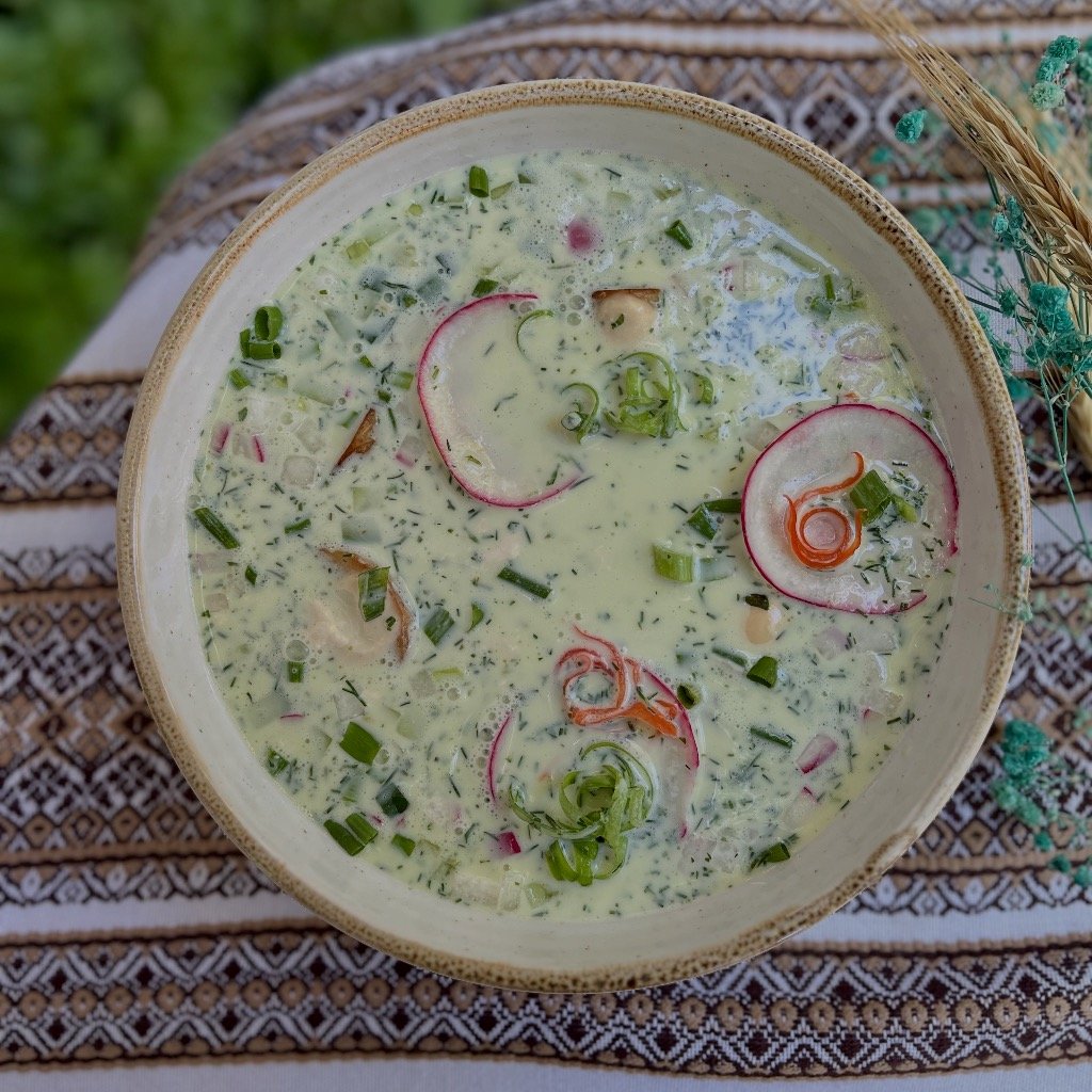 Окрошка з курячим рулетом 