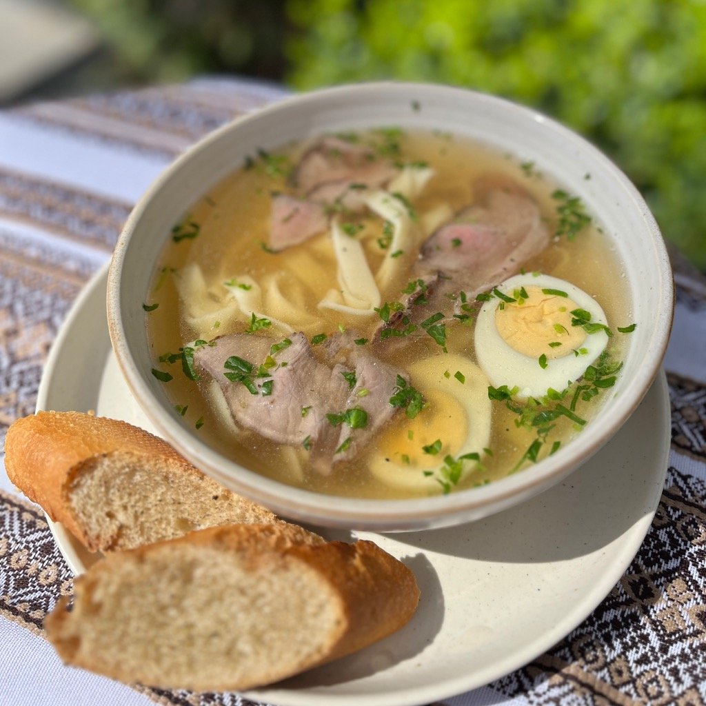 Телячий наваристий бульйон (Veal broth)