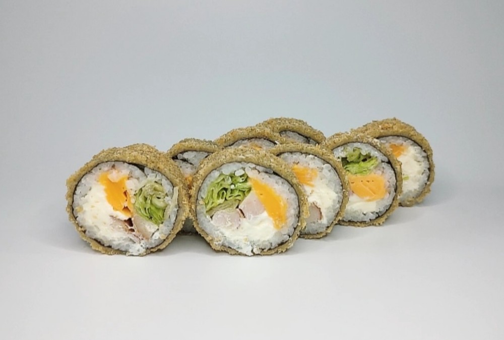 Теплий рол з копченою куркою