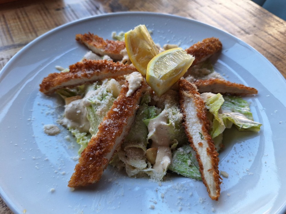 Caesar Ensalada con Pollo