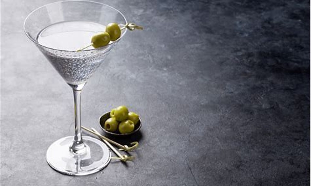 Martini/Gibson Clasico (Vodka, Vermut, Olives o Cebollas)