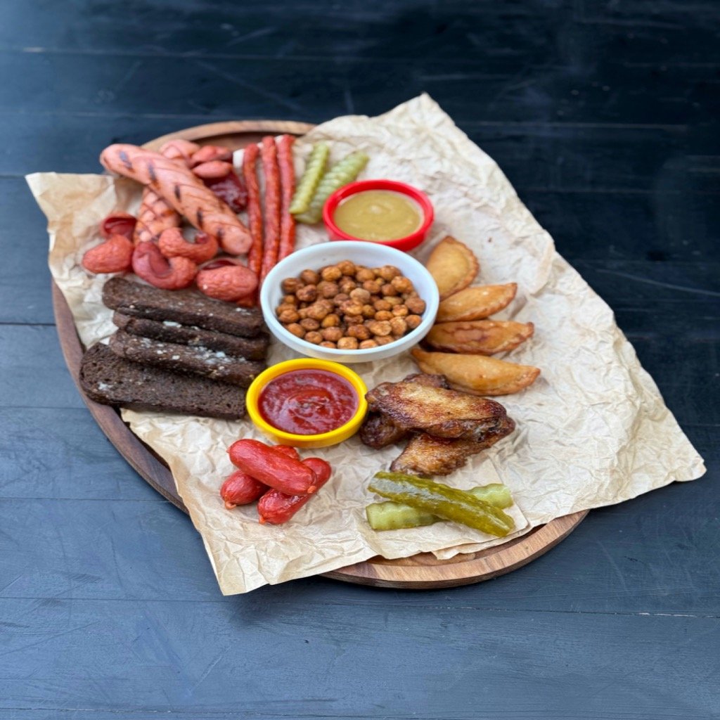 Soloxa üslubunda antipasta 750 q /  Антипаста от Солохи к пиву 750 гр