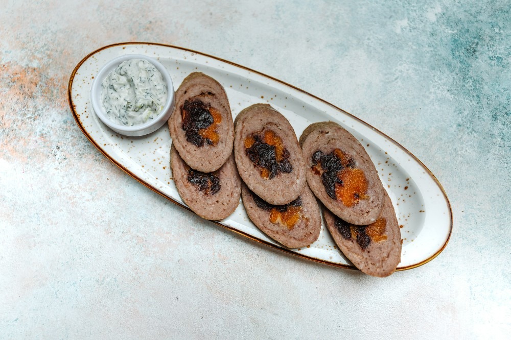 Rulet(mal əti)/Рулет из говяжьего мяса 