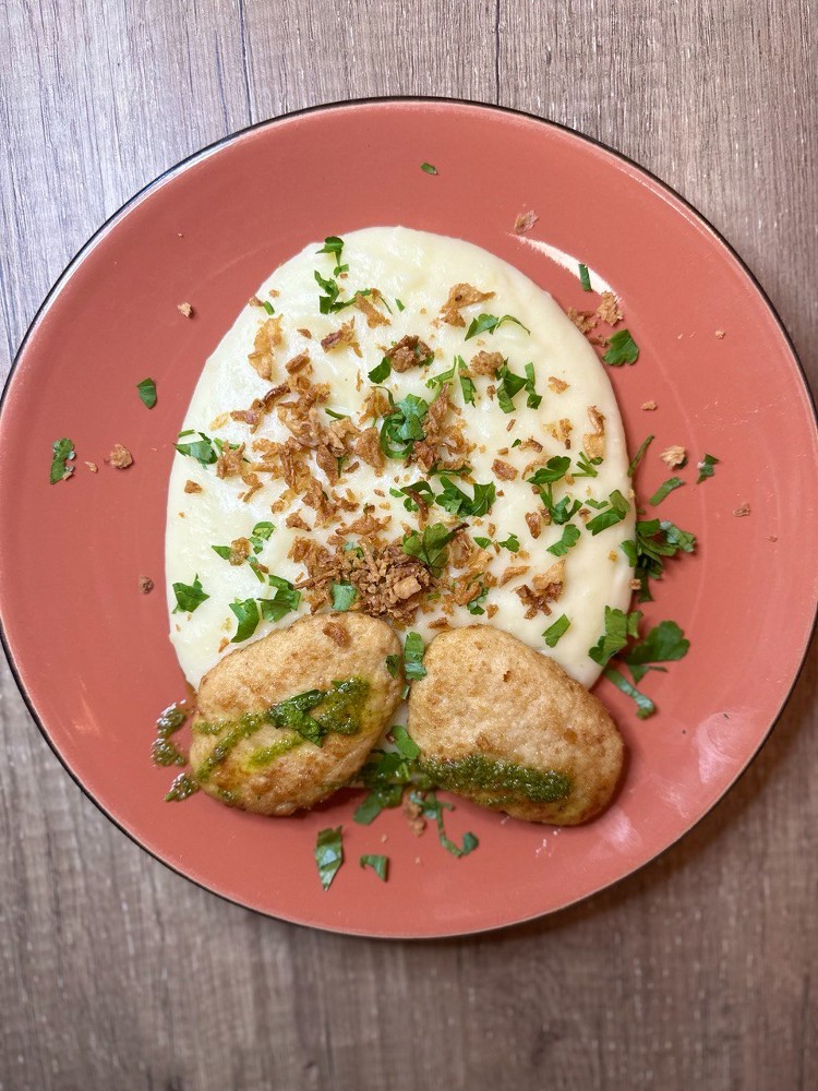 Картопляне пюре з домашньою курячою котлетою|Homemade chiken cutlet with mashed potatoes