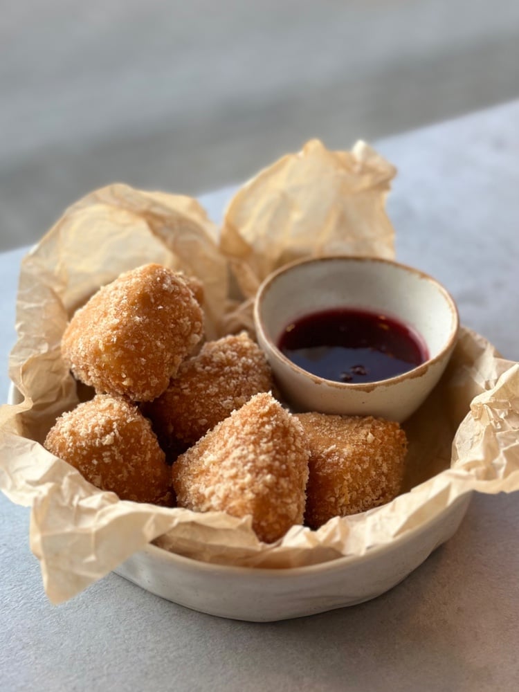 Камамбер шматочками з ягідним соусом - ГЛ