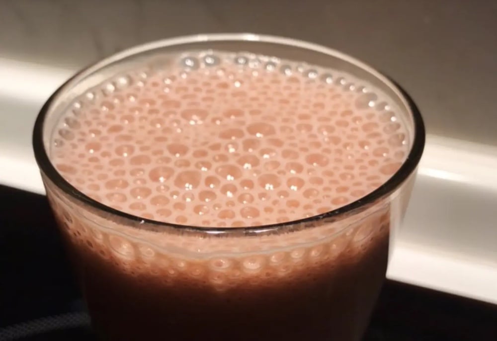 МІЛКШЕЙК 400 мл  (БАНАН-КАКАО, ПОЛУНИЦЯ)