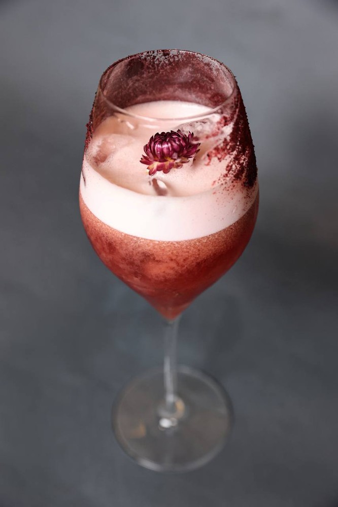 Коктейль Strawberry sour