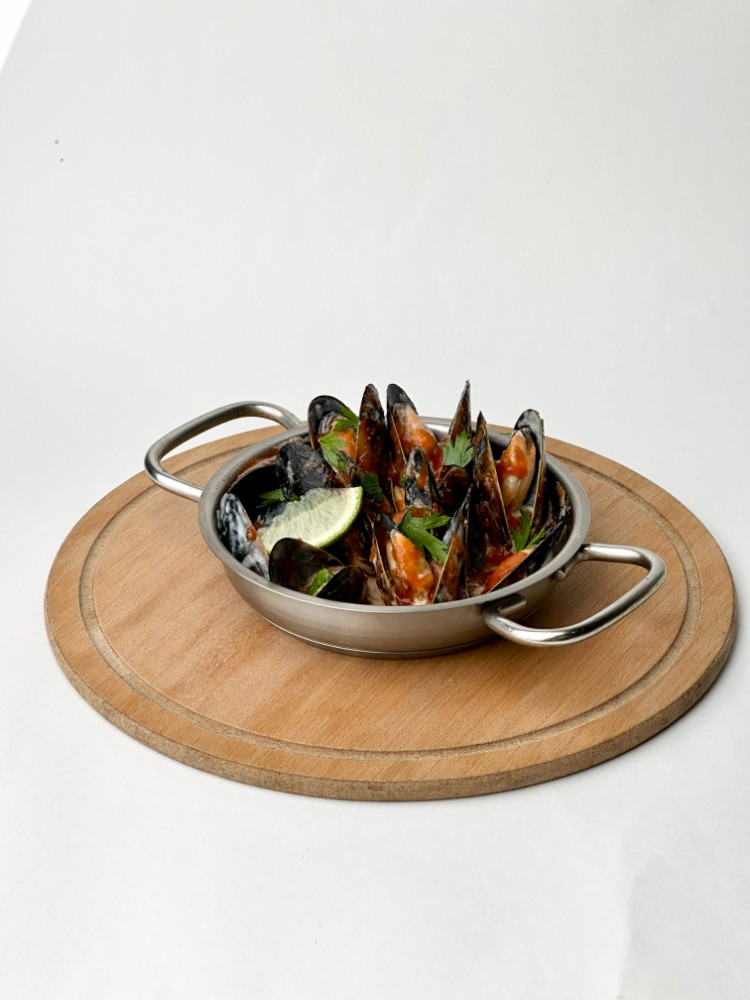 Mussels in marinara sauce 