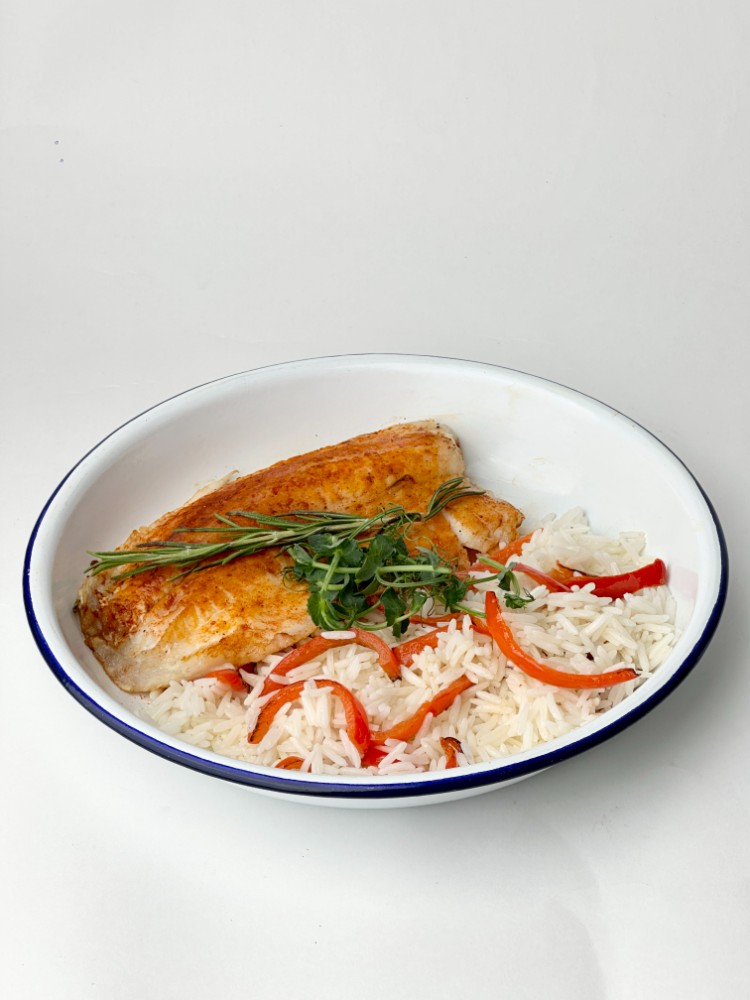Tilapia with basmati rice and bell pepper