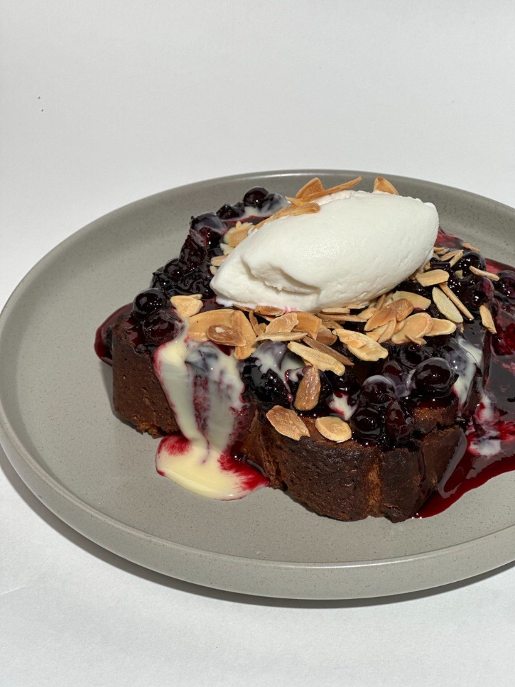 French toast with berries and ice cream