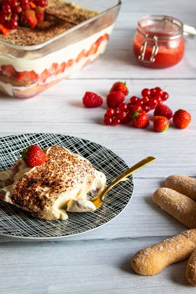 Berry tiramisu
