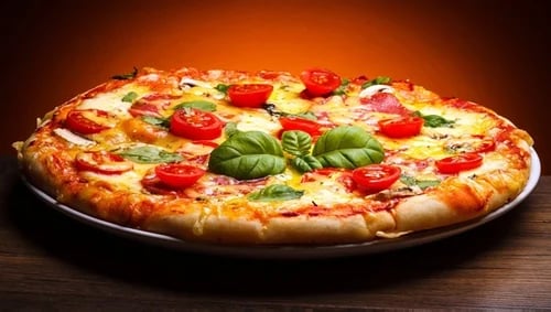 Піца Італійська з сирними бортами (25 см)