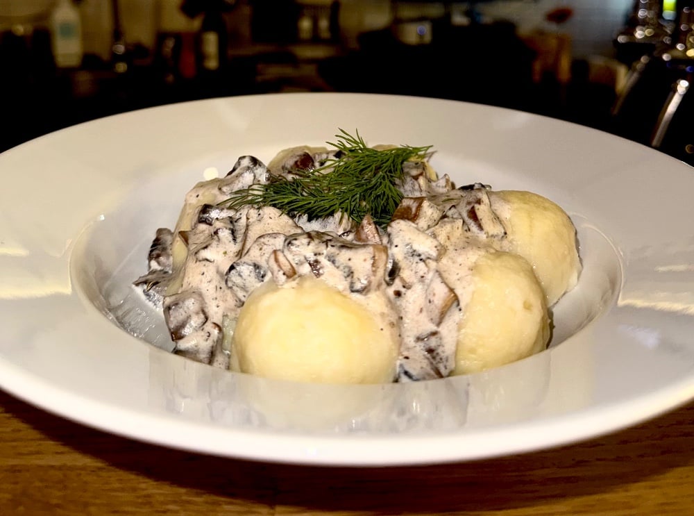 Книдлі з Сиром під Грибним соусом 