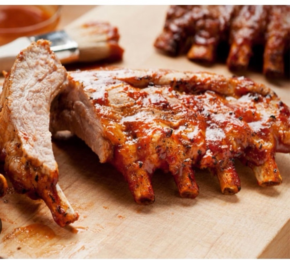 Ребра зі свинини під соусом BBQ
