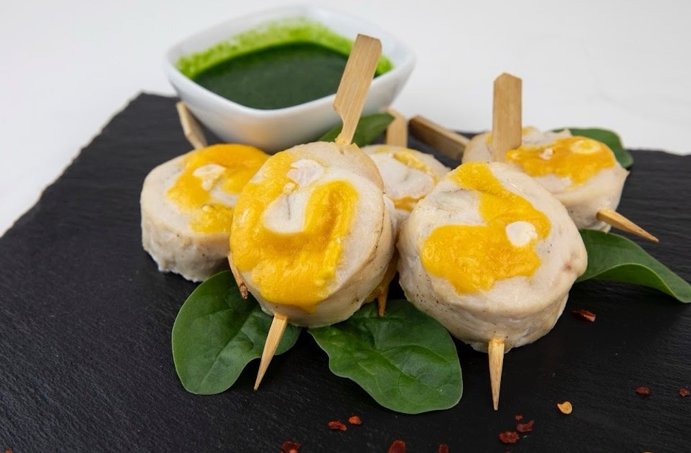 Курячий рулет з сиром