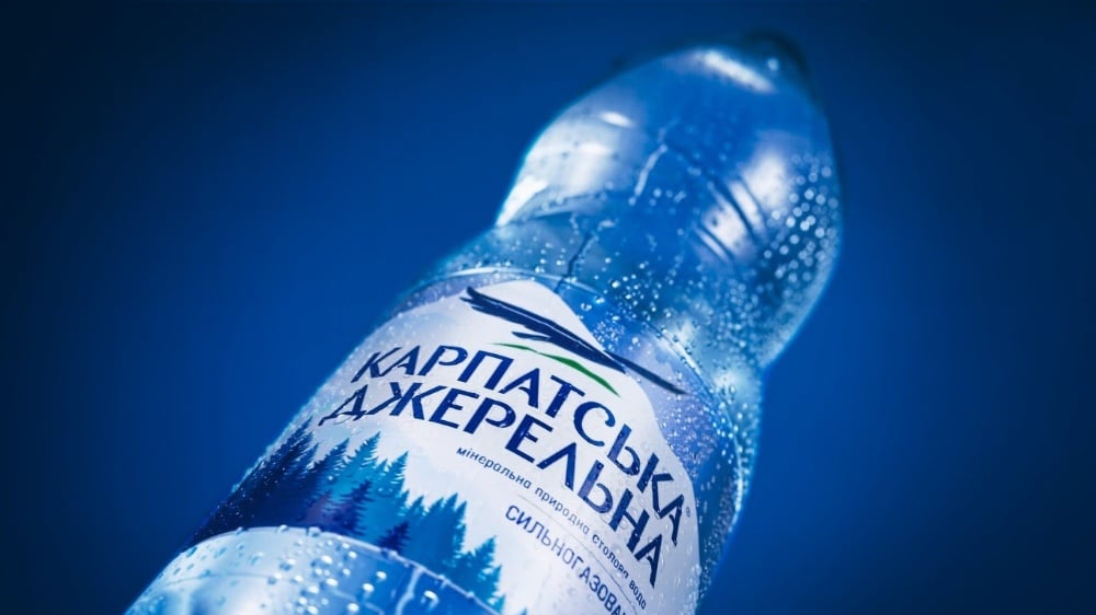 Карпатська джерельна газована 500 мл