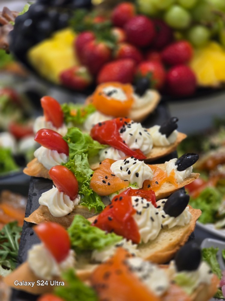 Брускета з слабосоленим лососем (150г)