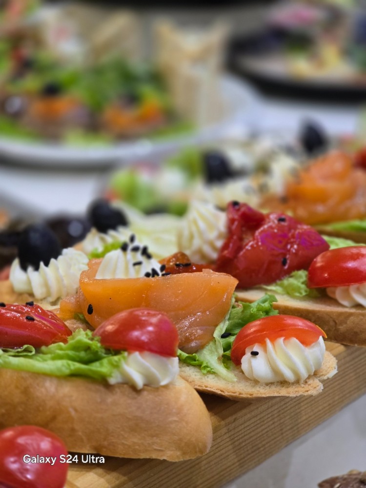 Брускета з запеченим перцем та кунжутом (150г)