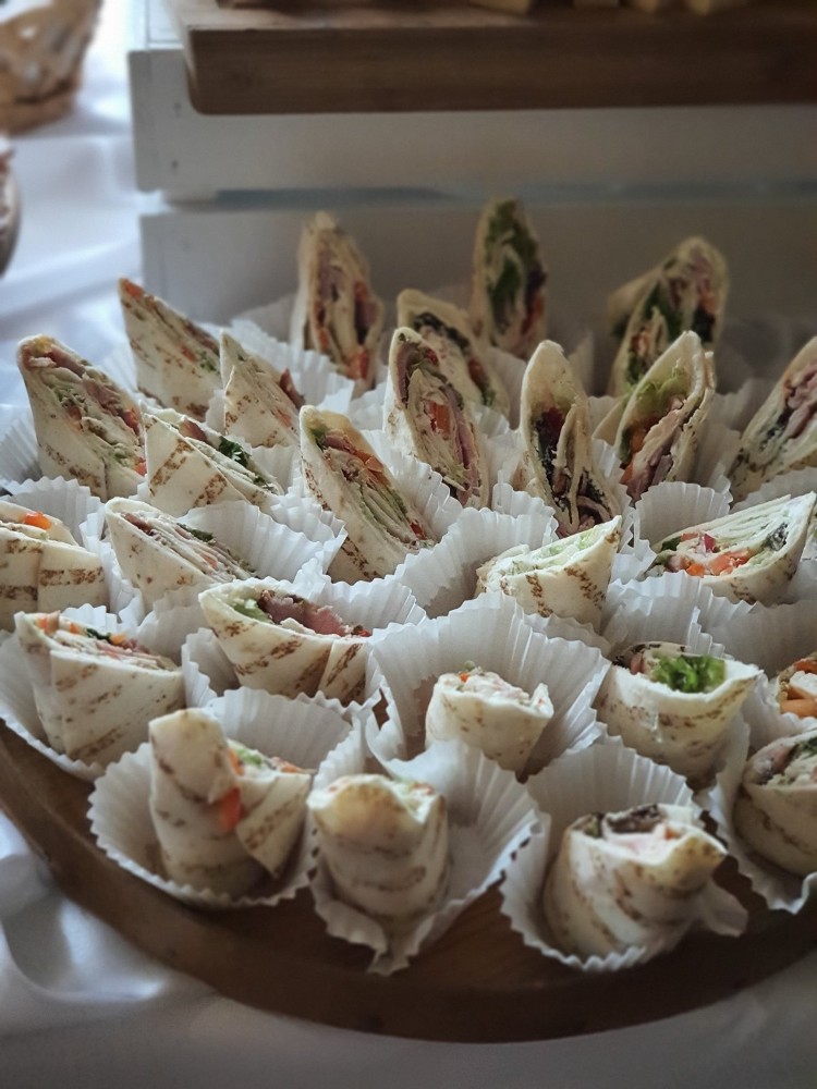 Лаваш з шинкою та крем сиром (за 100гр)