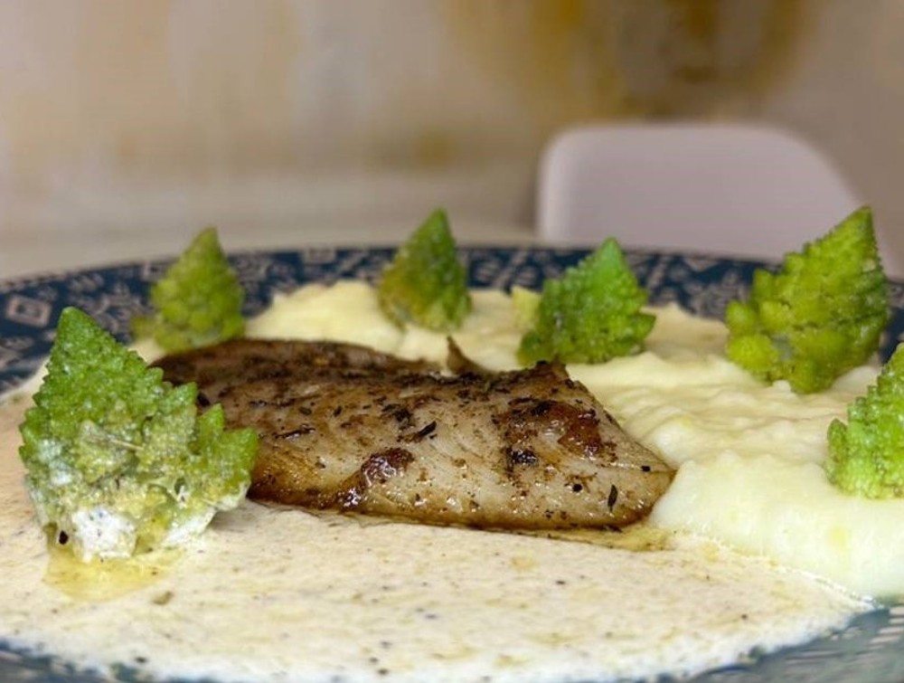 Телапія під вершково креветочним соусом (330г)