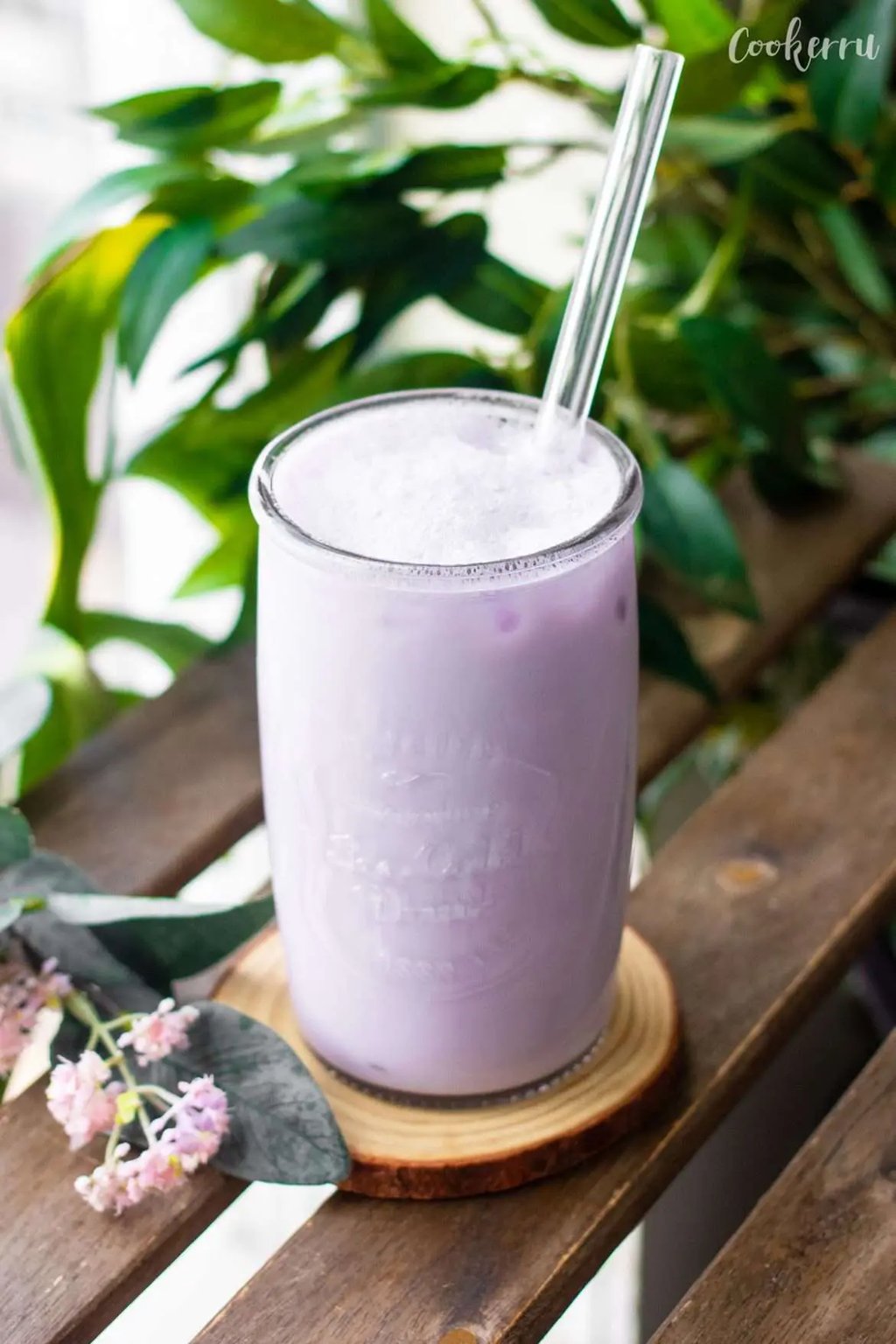 Taro latte con hielo
