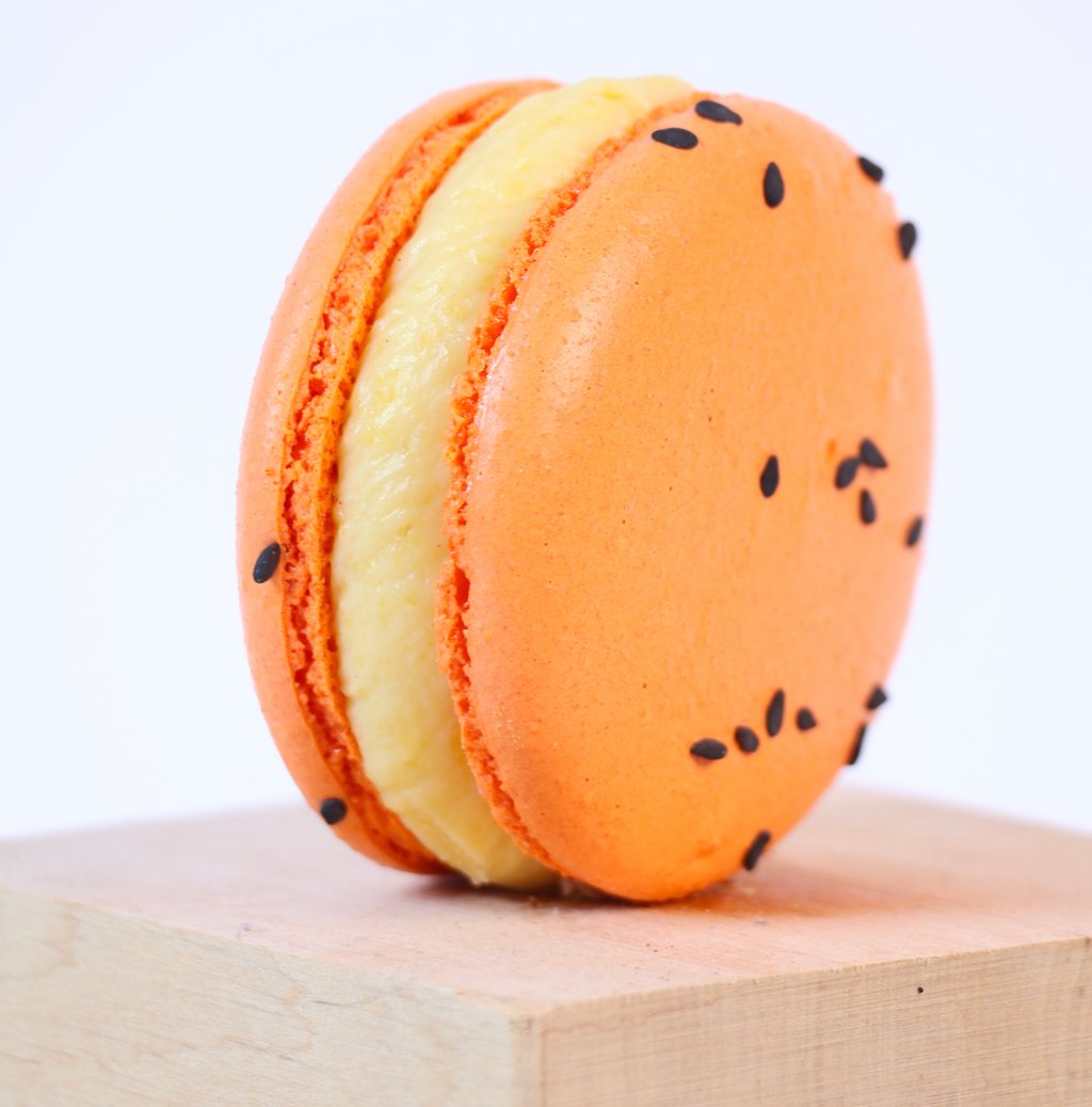 Макарон Манго/маракуйя