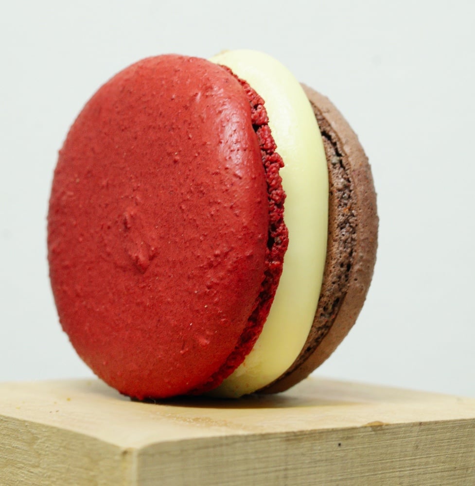 Макарон Black Forest