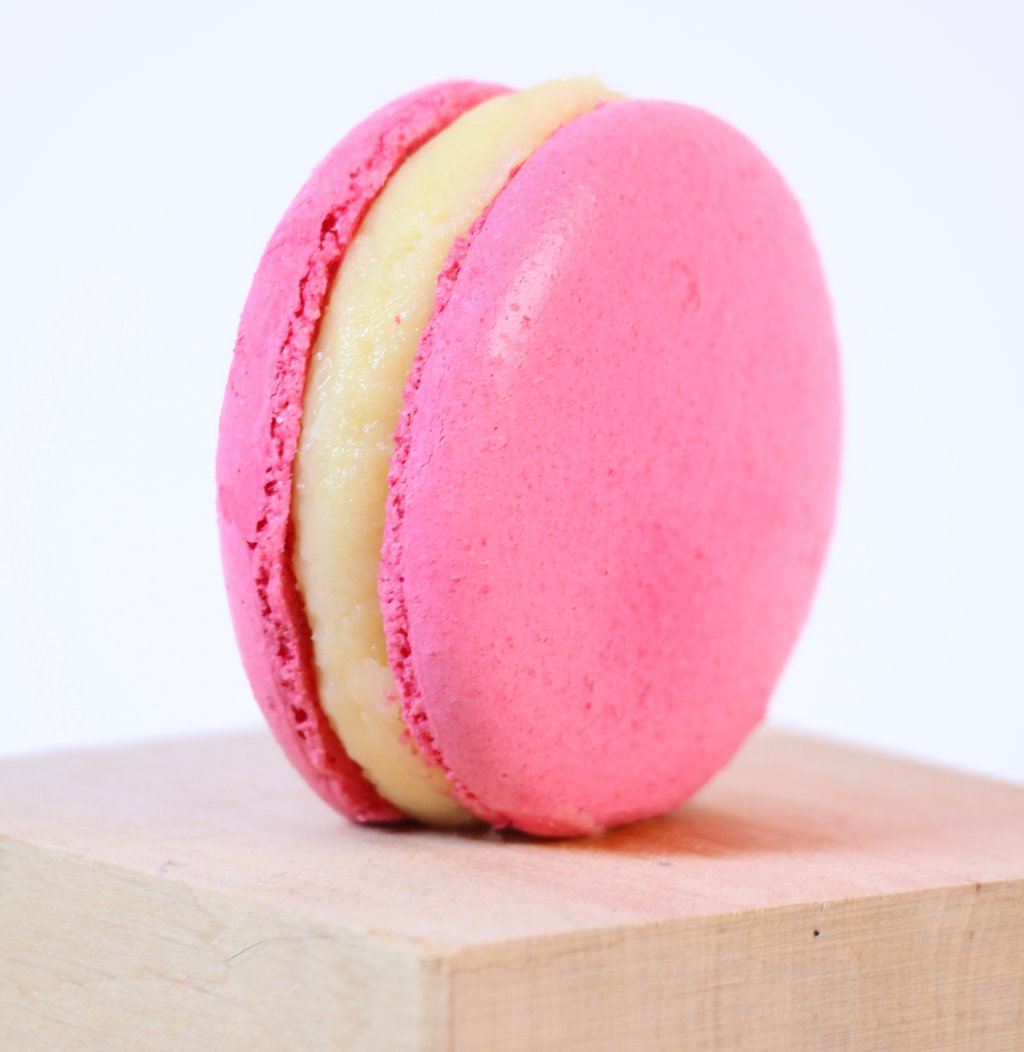 Макарон Пармезан/малина