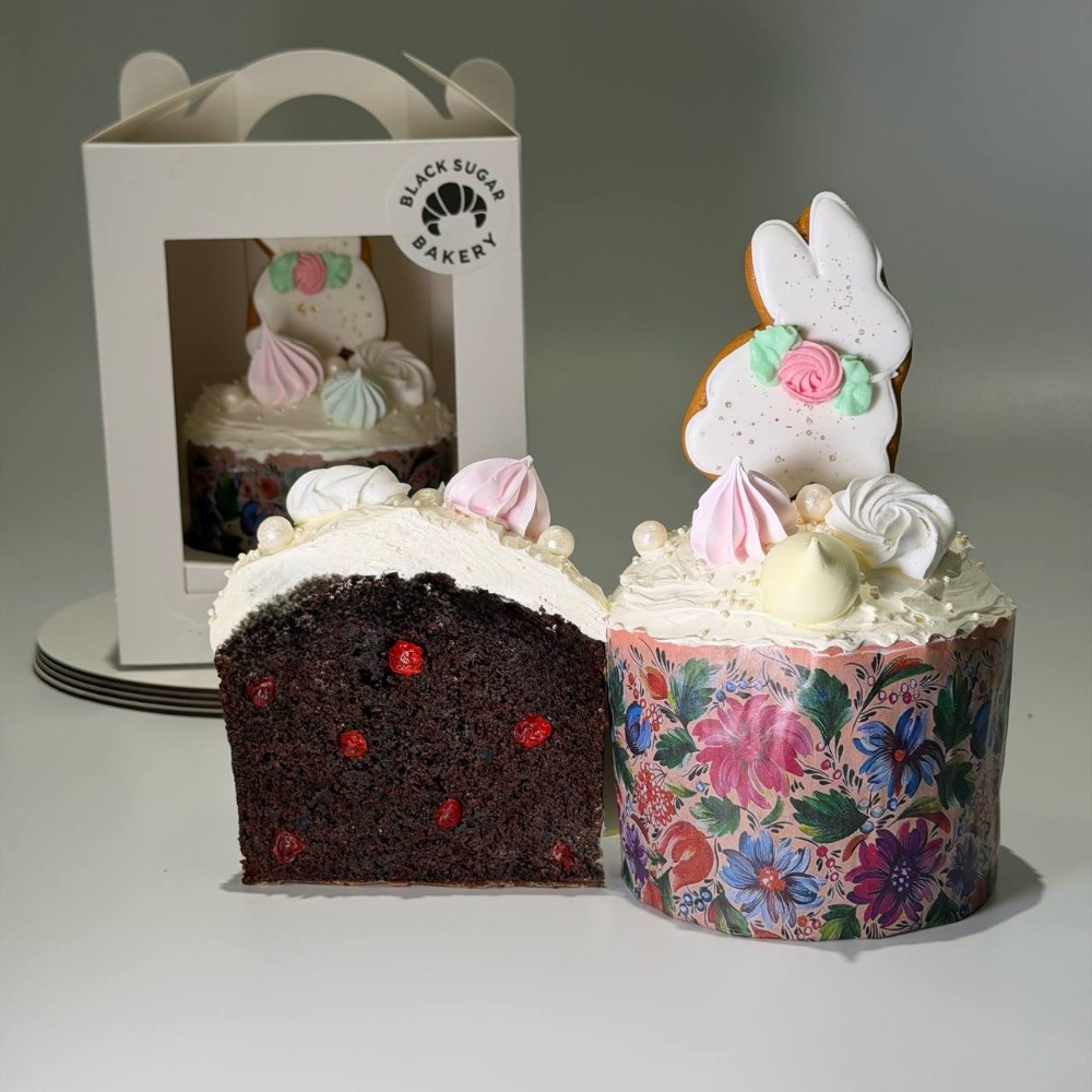 Фірмова Паска "Шоколадна з цукатами вишні"