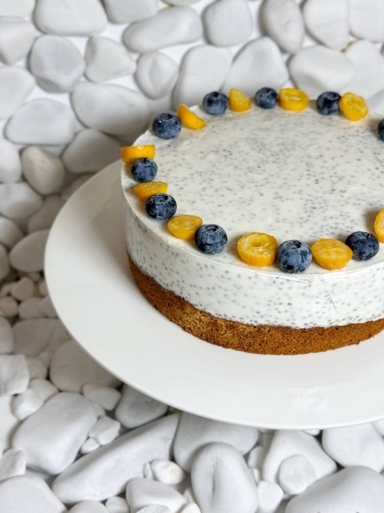 Йогуртовий торт з фруктами та ЧІА (пп без цукру)