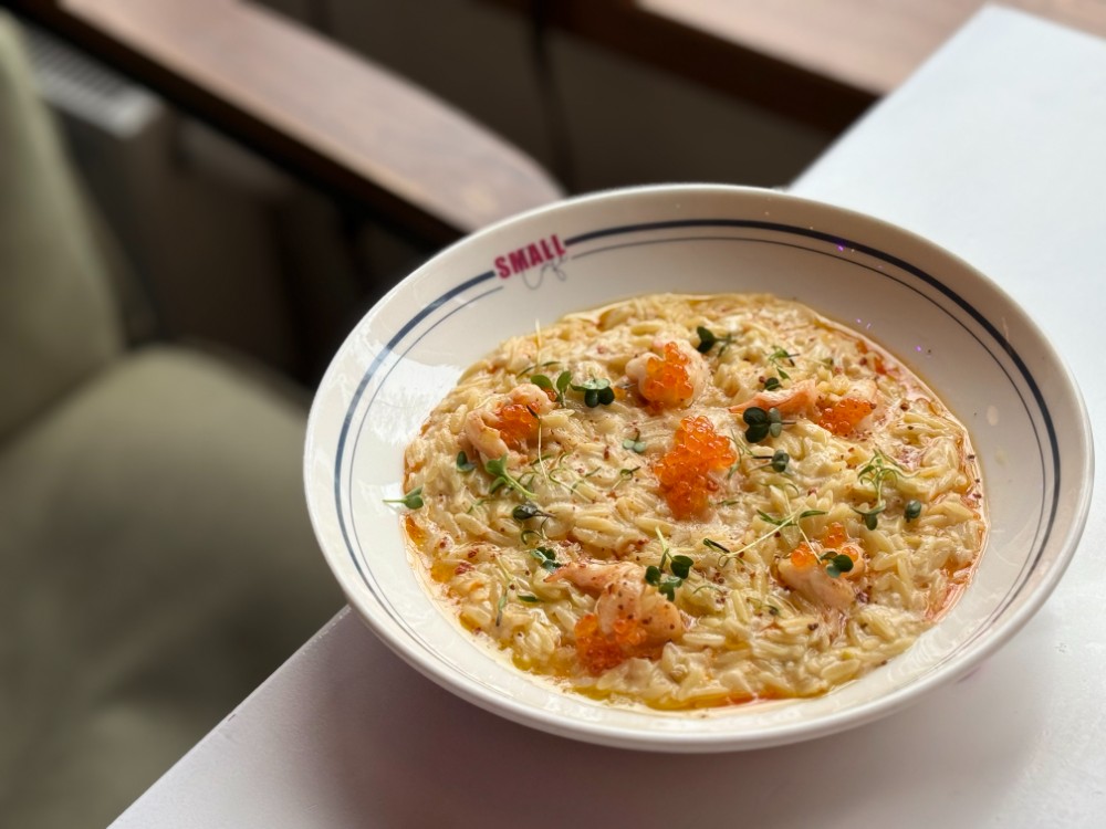 Паста орзо з м'ясом криля і креветками