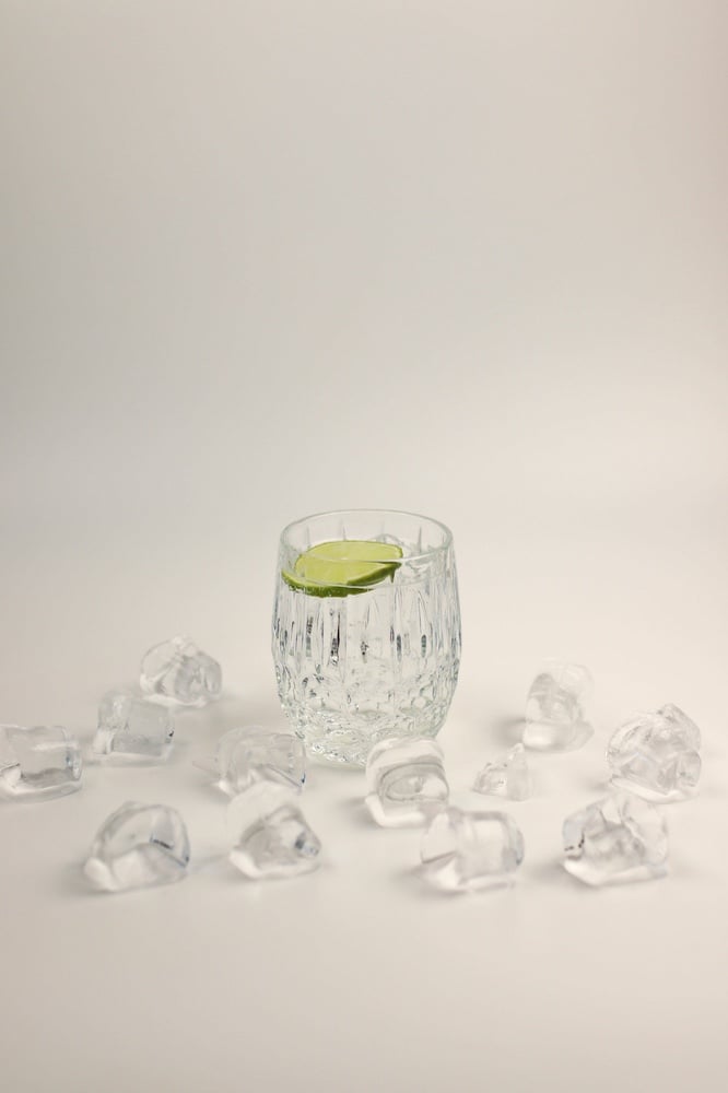 GIN TONIC