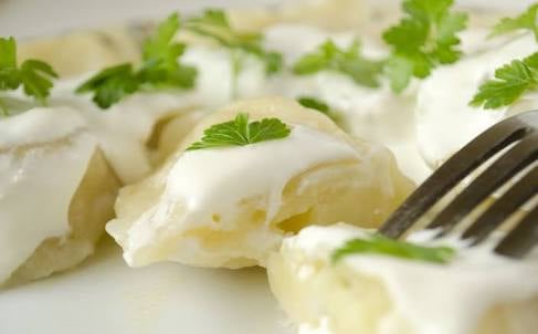 Vareniki w. potato and fried onion / Вареники с картошкой и жар. луком