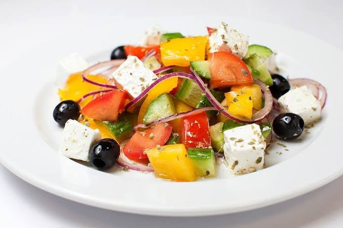 Greek salad / Салат греческий